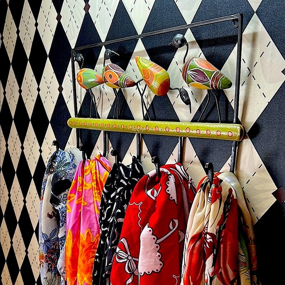 Tribal Folk Art Wall Hook Rack – Hand-Painted Birds – African / Mexican Inspired - Picture 6 of 11